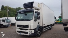 camión frigorífico multi temperatura Volvo