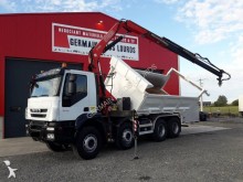 camión volquete bilateral Iveco