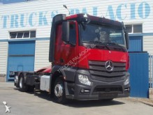 camión chasis Mercedes