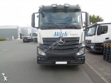 Mercedes Actros truck