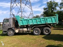 camión volquete Volvo