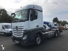 Mercedes container truck