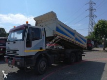 camión volquete Iveco