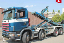 Scania skip truck