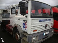 vrachtwagen autorijschool Renault