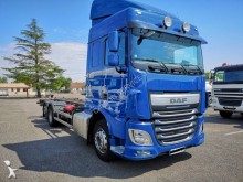 DAF container truck