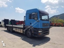 camion trasporto macchinari MAN