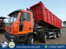 camión volquete Iveco