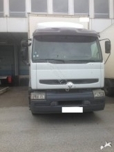 camión furgón Renault
