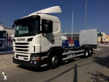 camión portacontenedores Scania