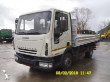 camión volquete Iveco