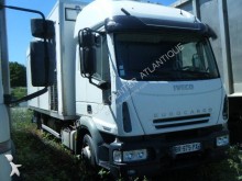camión furgón Iveco