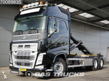 camión portacontenedores Volvo
