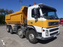 camión volquete escollera Volvo