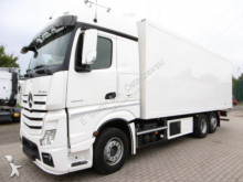 Carrier refrigerated truck