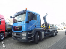 MAN skip truck