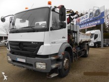 camión volquete trilateral Mercedes