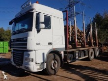 camión maderero DAF