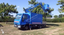 camión plataforma elevadora Iveco