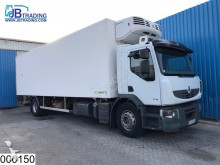 Renault mono temperature refrigerated truck