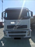 camión caja abierta Volvo