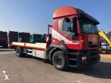 camion trasporto macchinari Iveco
