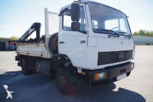 camión volquete Mercedes