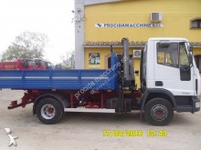 camión volquete Iveco