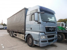 MAN tautliner truck