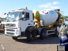 used concrete mixer truck