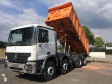 camión volquete Mercedes