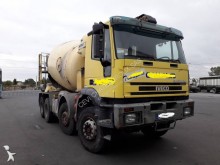 used concrete mixer truck