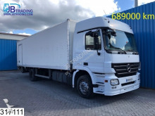 Mercedes box truck