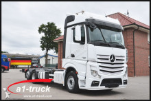 Mercedes chassis truck