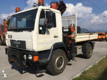 MAN LE 220 C truck