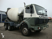vrachtwagen Mercedes 2426
