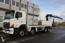Hino 700