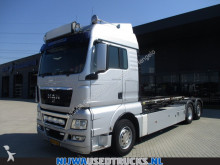 MAN container truck