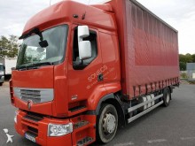 Renault tautliner truck