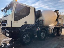 camión hormigón cuba / Mezclador Iveco
