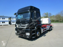 Mercedes chassis truck