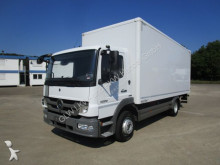 camion fourgon Mercedes