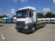 Mercedes chassis truck