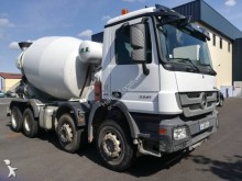 Mercedes Actros 3241