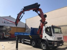 camión caja abierta Iveco