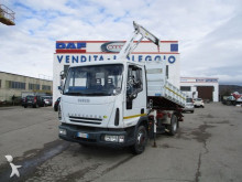 camión volquete Iveco