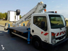 camión Nissan Cabstar Work platform lift Isoli VT48NE, up to 16,