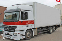 camion fourgon Mercedes