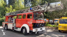 camion piattaforma aerea Iveco