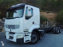 camión chasis Renault